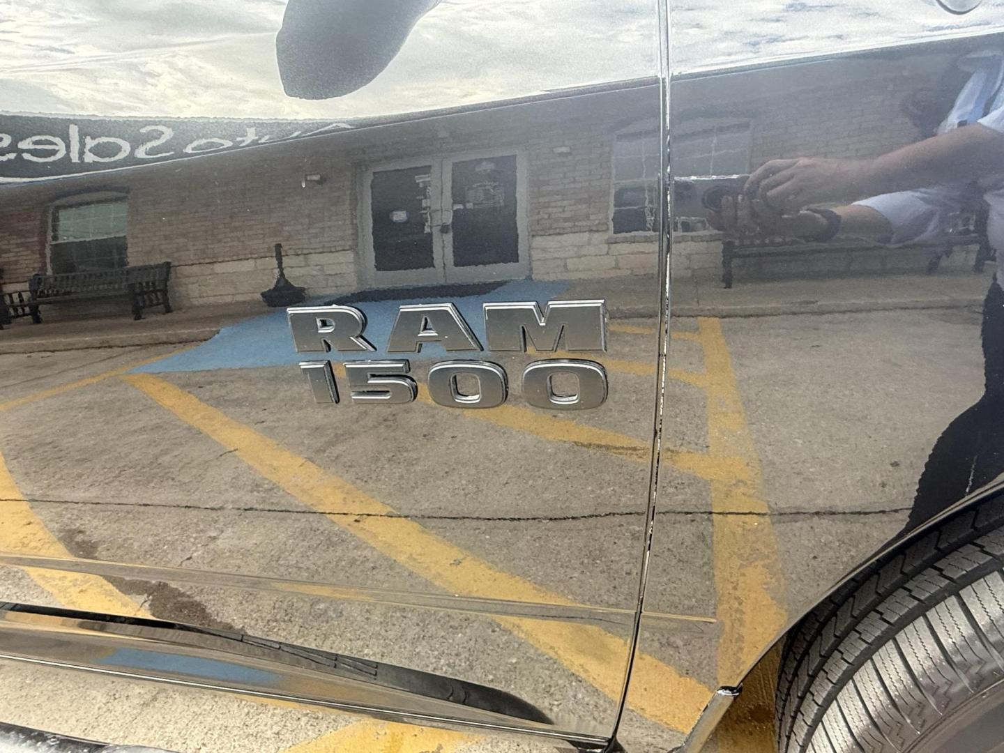2016 Black Clear Coat /Black/Diesel Gray, cloth Black/Diesel Gray, vinyl RAM 1500 53842 (1C6RR6FG2GS) with an 3.6L V6 DOHC 24V FFV engine, 8-Speed Automatic transmission, located at 2401 E Main St., Grand Prairie, TX, 75050, (972) 262-4440, 32.748981, -96.969643 - Photo#19