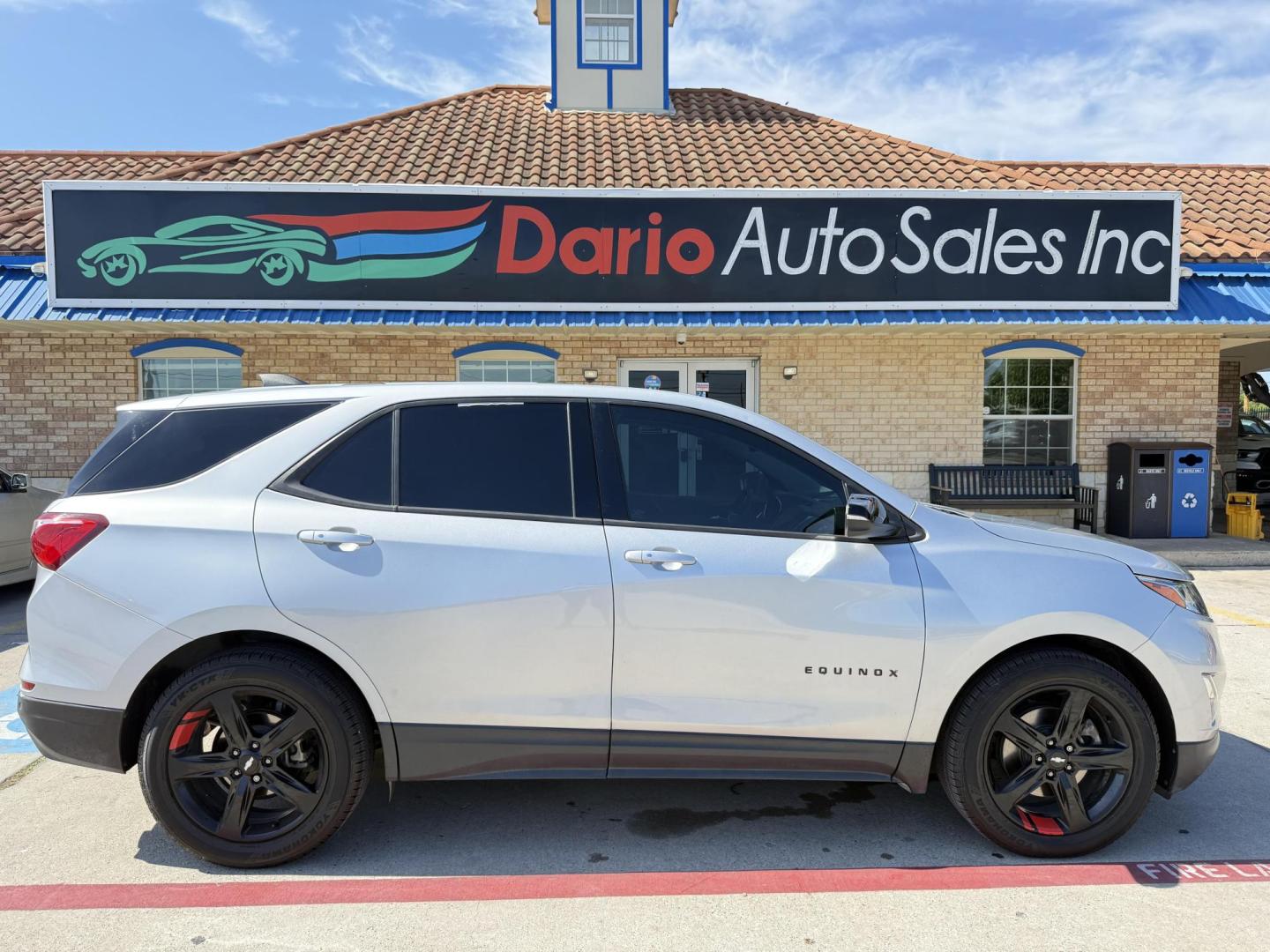 2019 Silver Ice Metallic /Jet Black, premium cloth Jet Black/Cinnamon, cloth Chevrolet Equinox 63877 (2GNAXLEX4K6) with an 2.0L L4 DOHC 16V engine, 9-Speed Automatic transmission, located at 2401 E Main St., Grand Prairie, TX, 75050, (972) 262-4440, 32.748981, -96.969643 - Photo#8