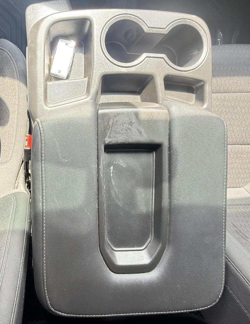2021 Northsky Blue Metallic /Gideon/Very Dark Atmosphere, cloth Gideon/Very Dar Chevrolet Silverado 1500 74656 (1GCUYDET5MZ) with an 3.0L L6 DOHC 16V TURBO DIESEL engine, 6-Speed Automatic transmission, located at 2401 E Main St., Grand Prairie, TX, 75050, (972) 262-4440, 32.748981, -96.969643 - Photo#5