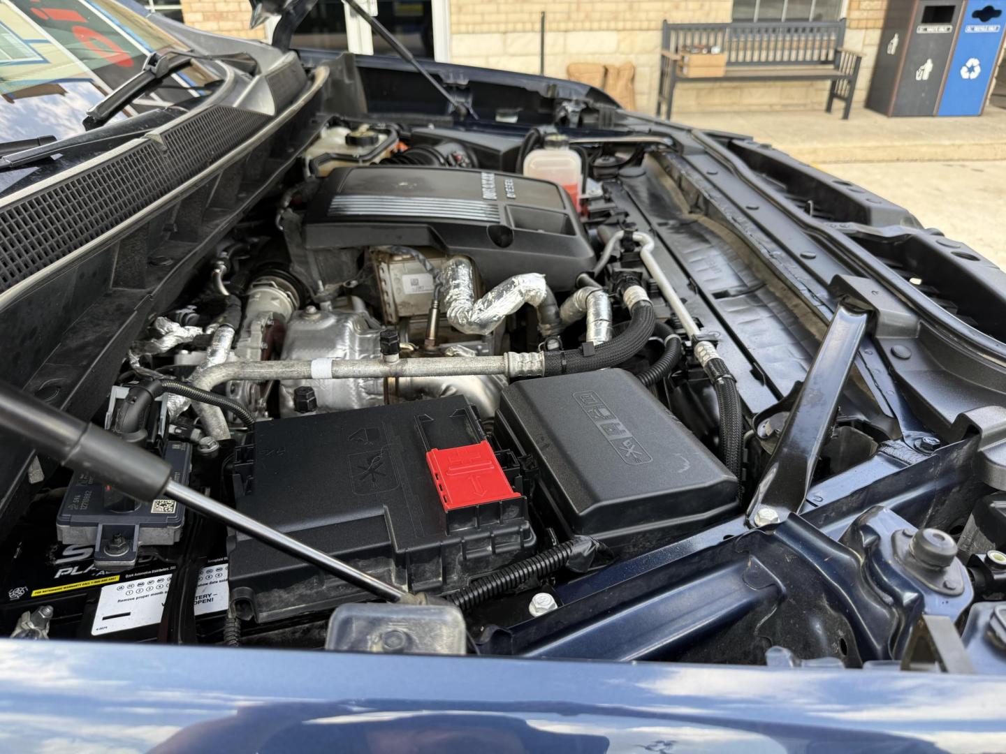 2021 Northsky Blue Metallic /Gideon/Very Dark Atmosphere, cloth Gideon/Very Dar Chevrolet Silverado 1500 74656 (1GCUYDET5MZ) with an 3.0L L6 DOHC 16V TURBO DIESEL engine, 6-Speed Automatic transmission, located at 2401 E Main St., Grand Prairie, TX, 75050, (972) 262-4440, 32.748981, -96.969643 - Photo#18