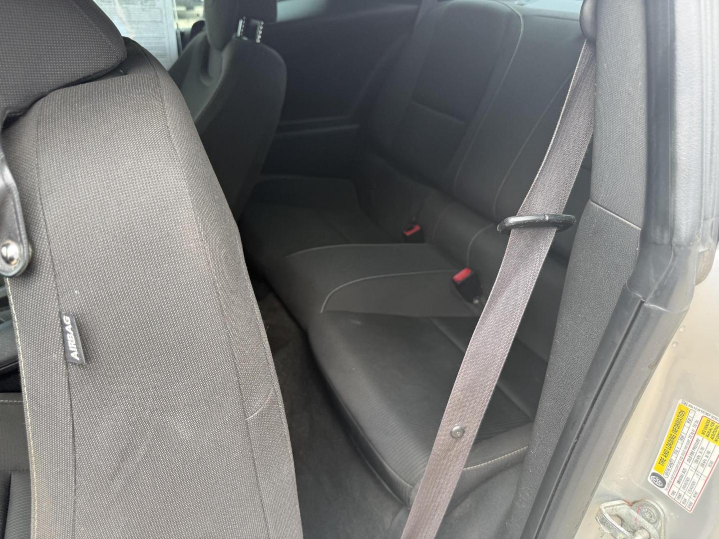 2015 Silver Ice Metallic /Beige Black Gray Chevrolet Camaro 49804 (2G1FD1E36F9) with an 3.6L V6 DOHC 24V FFV engine, 6-Speed Automatic transmission, located at 2401 E Main St., Grand Prairie, TX, 75050, (972) 262-4440, 32.748981, -96.969643 - Photo#7