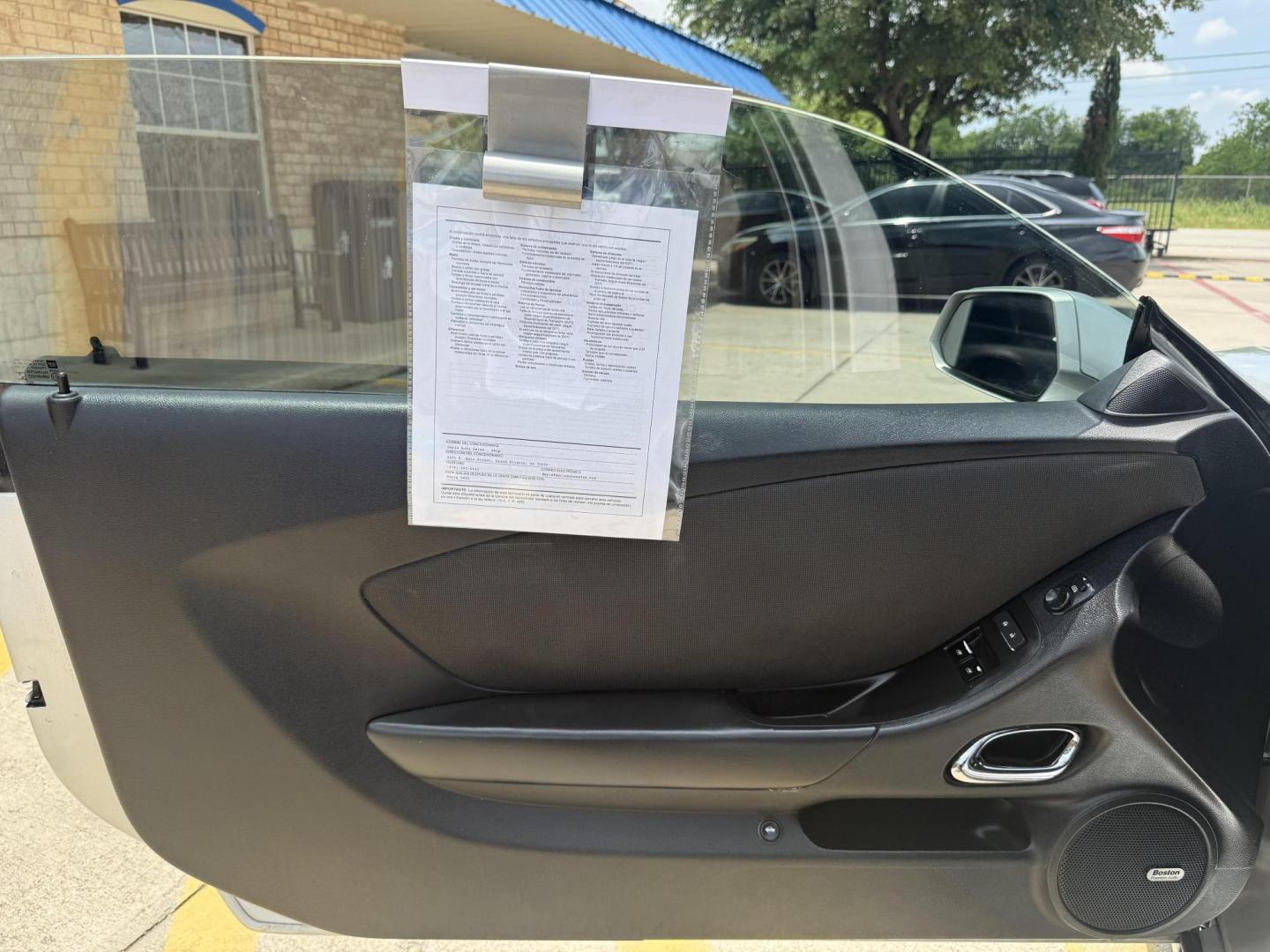 2015 Silver Ice Metallic /Beige Black Gray Chevrolet Camaro 49804 (2G1FD1E36F9) with an 3.6L V6 DOHC 24V FFV engine, 6-Speed Automatic transmission, located at 2401 E Main St., Grand Prairie, TX, 75050, (972) 262-4440, 32.748981, -96.969643 - Photo#9