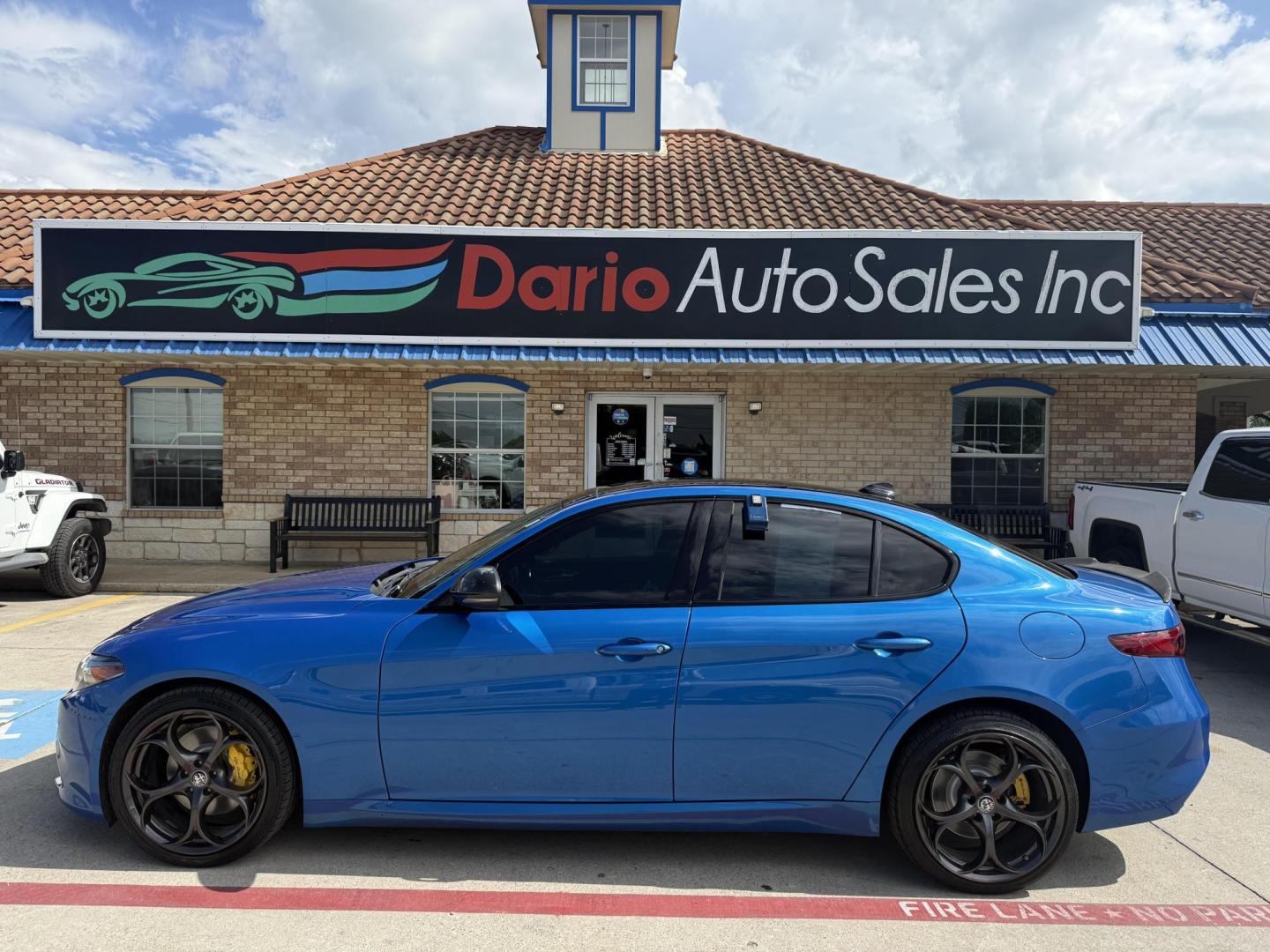 2020 Misano Blue Metallic /Black, leather Black/Ice, leather Black/Red, leath Alfa Romeo Giulia 73093 (ZARFANBN1L7) with an 2.0L L4 DOHC 16V engine, 8-Speed Automatic transmission, located at 2401 E Main St., Grand Prairie, TX, 75050, (972) 262-4440, 32.748981, -96.969643 - Photo#13