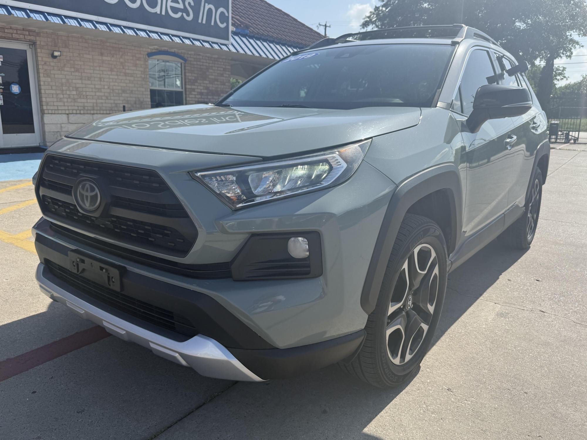 photo of 2019 Toyota RAV4 67278
