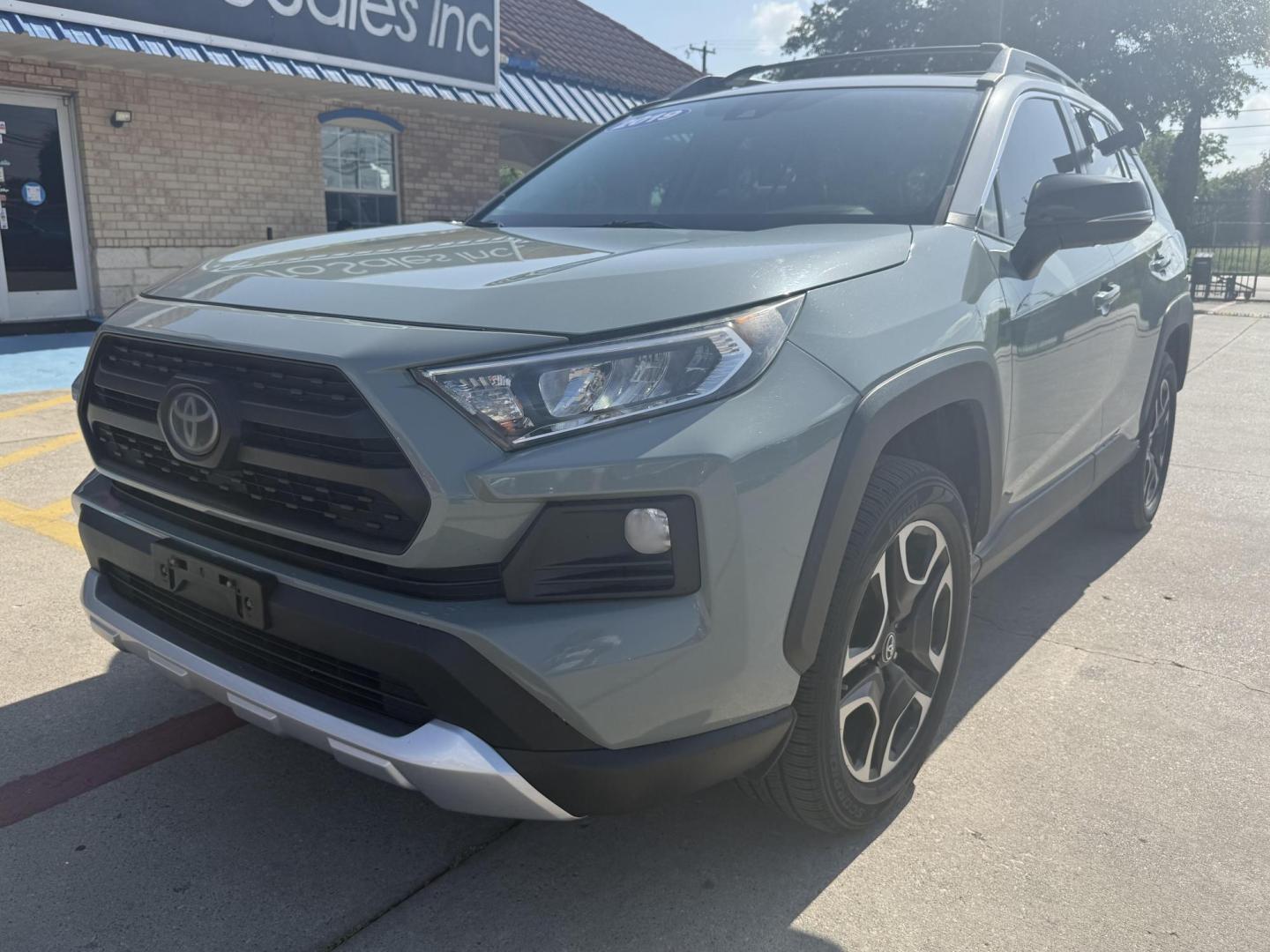 2019 Lunar Rock /Black, leatherette Mocha, leatherette Toyota RAV4 67278 (2T3J1RFV9KC) with an 2.5L L4 DOHC 16V engine, 8-Speed Automatic transmission, located at 2401 E Main St., Grand Prairie, TX, 75050, (972) 262-4440, 32.748981, -96.969643 - Photo#11