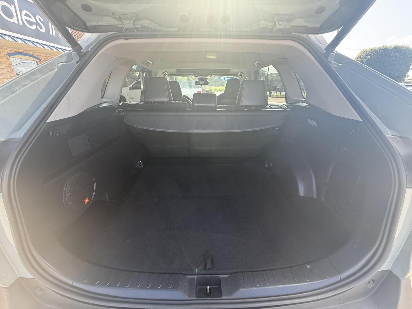 2019 Lunar Rock /Black, leatherette Mocha, leatherette Toyota RAV4 67278 (2T3J1RFV9KC) with an 2.5L L4 DOHC 16V engine, 8-Speed Automatic transmission, located at 2401 E Main St., Grand Prairie, TX, 75050, (972) 262-4440, 32.748981, -96.969643 - Photo#32