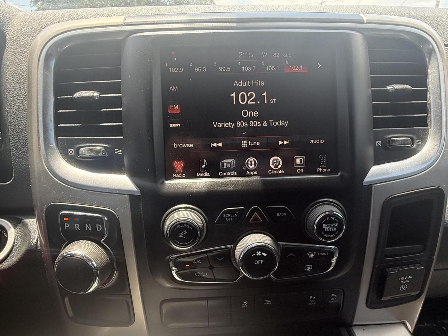 2015 No data /No data RAM 1500 51133 (1C6RR6LT0FS) with an 5.7L V8 OHV 16V engine, 8-Speed Automatic transmission, located at 2401 E Main St., Grand Prairie, TX, 75050, (972) 262-4440, 32.748981, -96.969643 - Photo#3