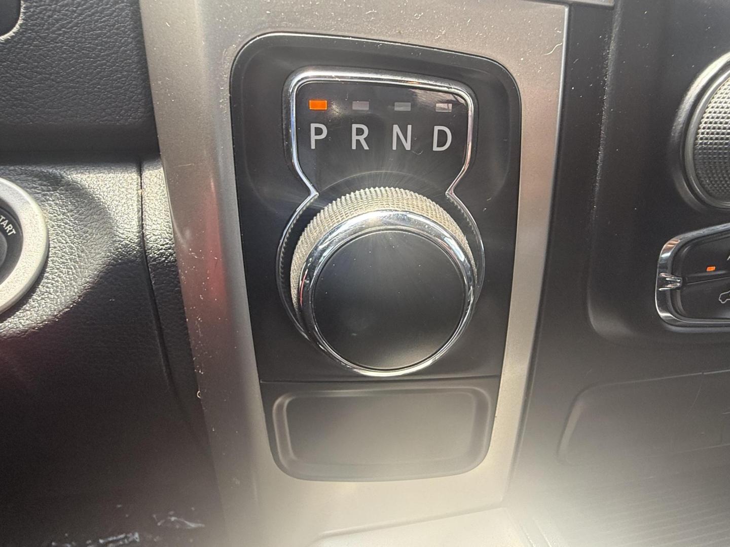 2015 No data /No data RAM 1500 51133 (1C6RR6LT0FS) with an 5.7L V8 OHV 16V engine, 8-Speed Automatic transmission, located at 2401 E Main St., Grand Prairie, TX, 75050, (972) 262-4440, 32.748981, -96.969643 - Photo#13