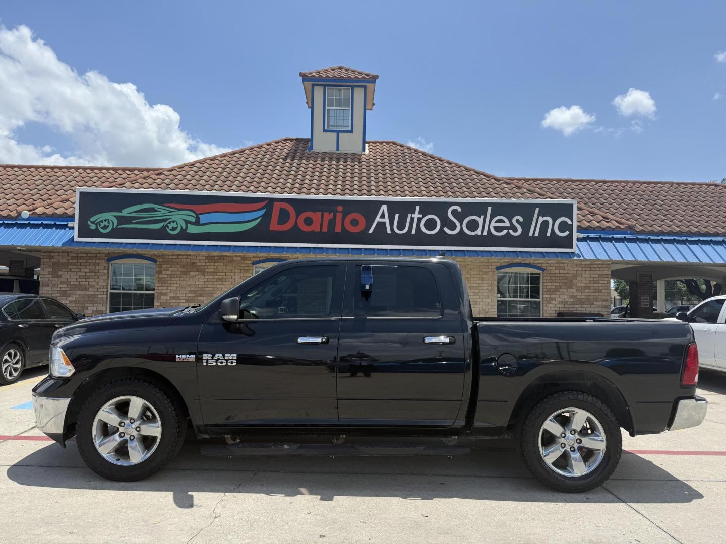 2015 No data /No data RAM 1500 51133 (1C6RR6LT0FS) with an 5.7L V8 OHV 16V engine, 8-Speed Automatic transmission, located at 2401 E Main St., Grand Prairie, TX, 75050, (972) 262-4440, 32.748981, -96.969643 - Photo#23