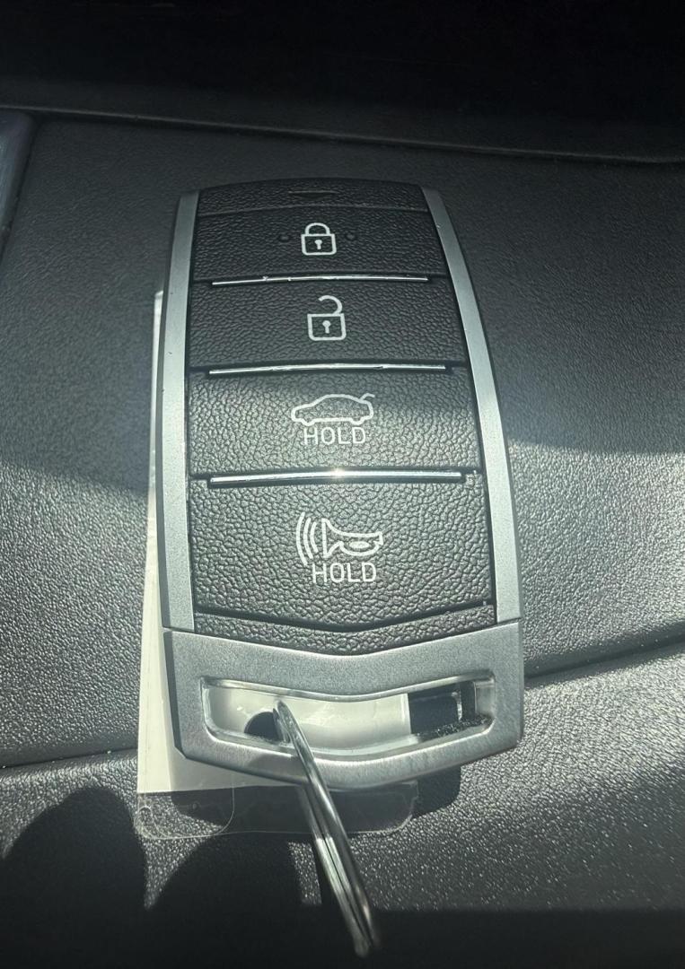 2020 No Data /No Data Genesis G70 (KMTG34LE5LU) with an 3.3L V6 DOHC 24V TURBO engine, 8-Speed Automatic transmission, located at 2401 E Main St., Grand Prairie, TX, 75050, (972) 262-4440, 32.748981, -96.969643 - Photo#10