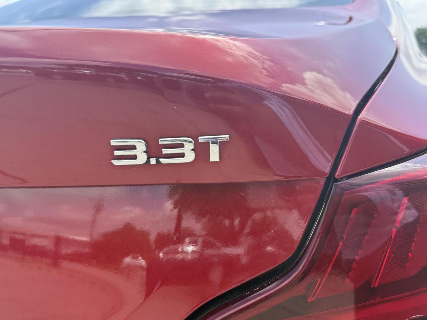 2020 No Data /No Data Genesis G70 (KMTG34LE5LU) with an 3.3L V6 DOHC 24V TURBO engine, 8-Speed Automatic transmission, located at 2401 E Main St., Grand Prairie, TX, 75050, (972) 262-4440, 32.748981, -96.969643 - Photo#19