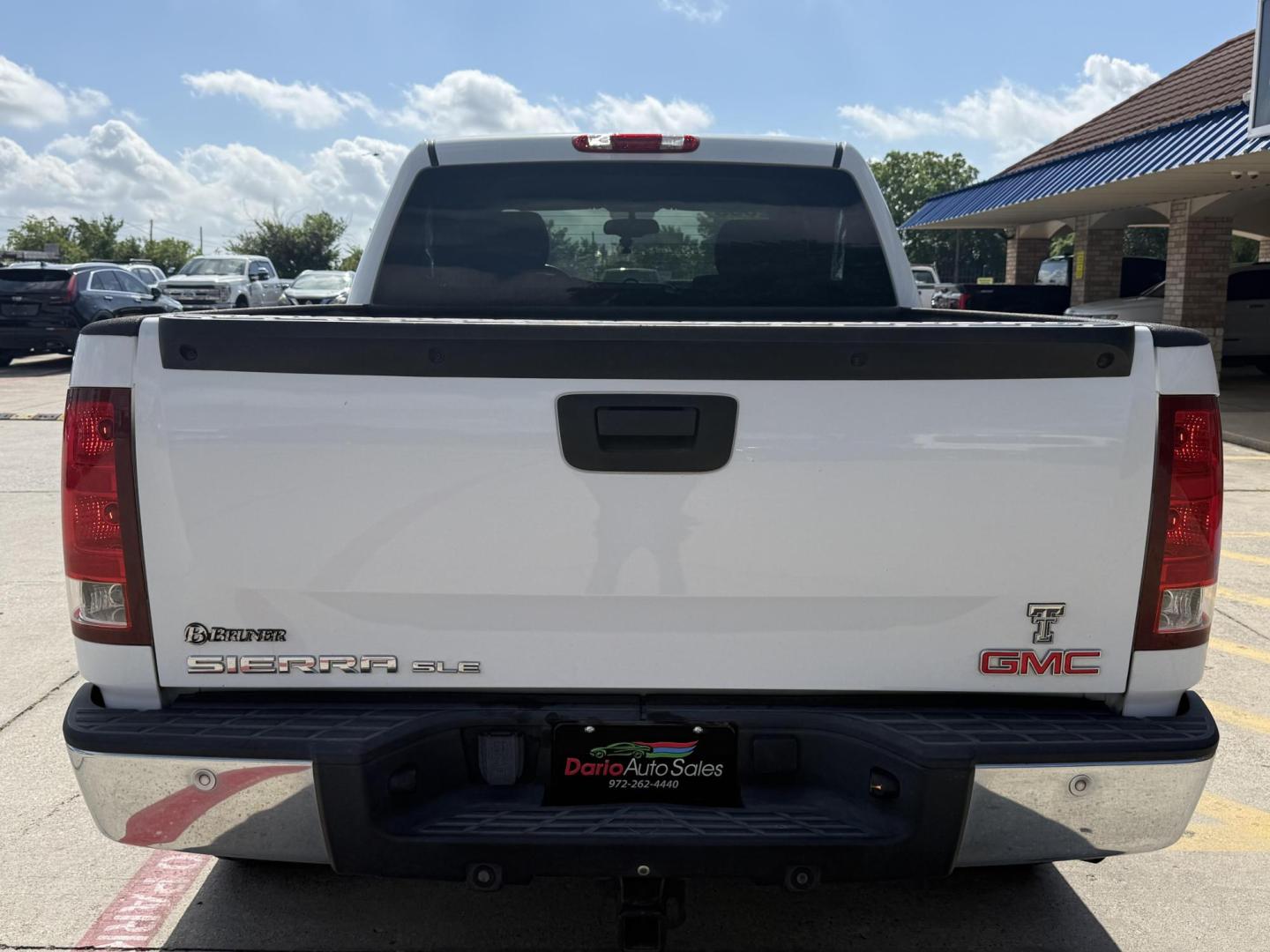 2008 Summit White /Dark Titanium/Light Titanium Cloth Interior Dark T GMC Sierra 1500 35803 (3GTEC13JX8G) with an 5.3L V8 OHV 16V engine, 4-Speed Automatic transmission, located at 2401 E Main St., Grand Prairie, TX, 75050, (972) 262-4440, 32.748981, -96.969643 - Photo#4
