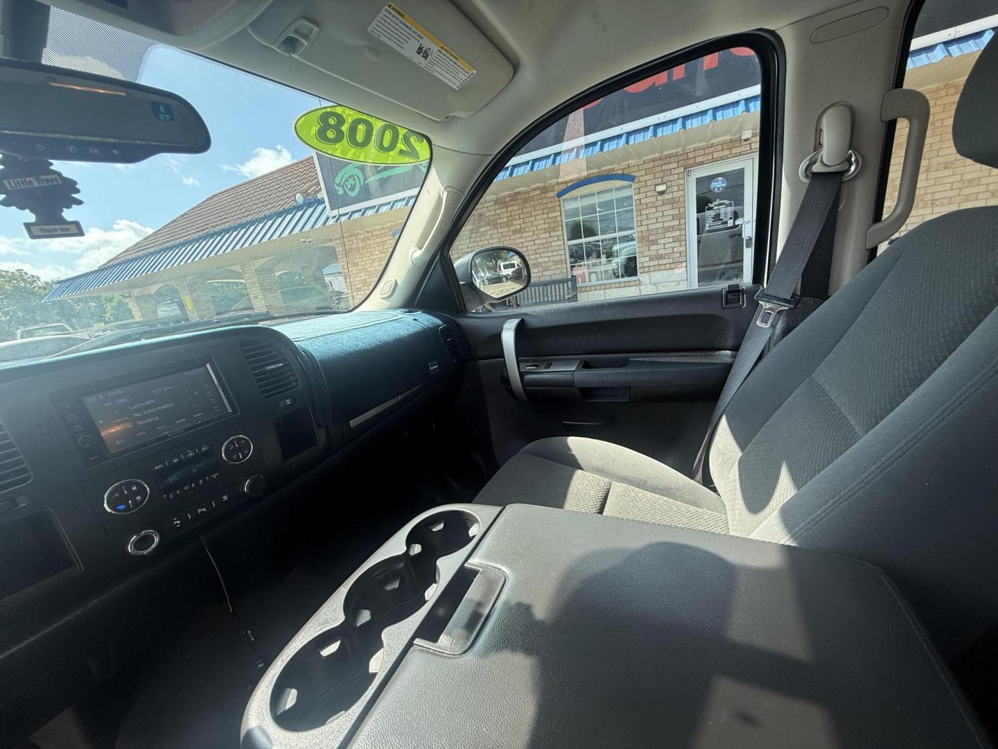 2008 Summit White /Dark Titanium/Light Titanium Cloth Interior Dark T GMC Sierra 1500 35803 (3GTEC13JX8G) with an 5.3L V8 OHV 16V engine, 4-Speed Automatic transmission, located at 2401 E Main St., Grand Prairie, TX, 75050, (972) 262-4440, 32.748981, -96.969643 - Photo#5