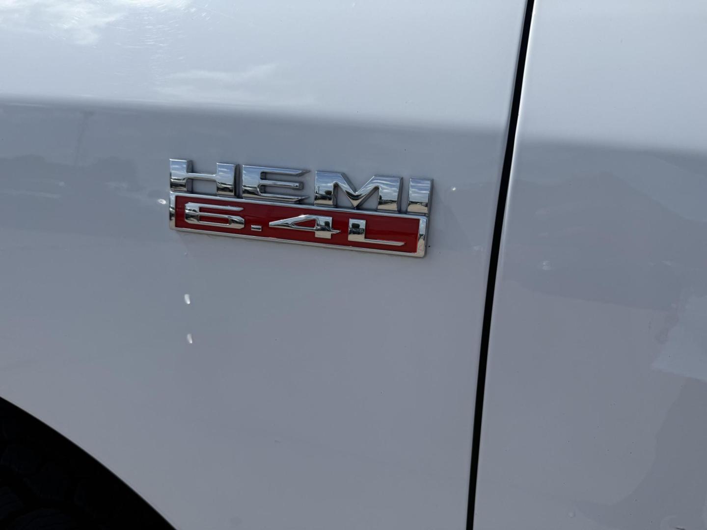 2022 No Data /No Data RAM 2500 (3C7WR4AJ0NG) with an 6.4L L6 engine, 6-Speed Automatic transmission, located at 2401 E Main St., Grand Prairie, TX, 75050, (972) 262-4440, 32.748981, -96.969643 - Photo#4