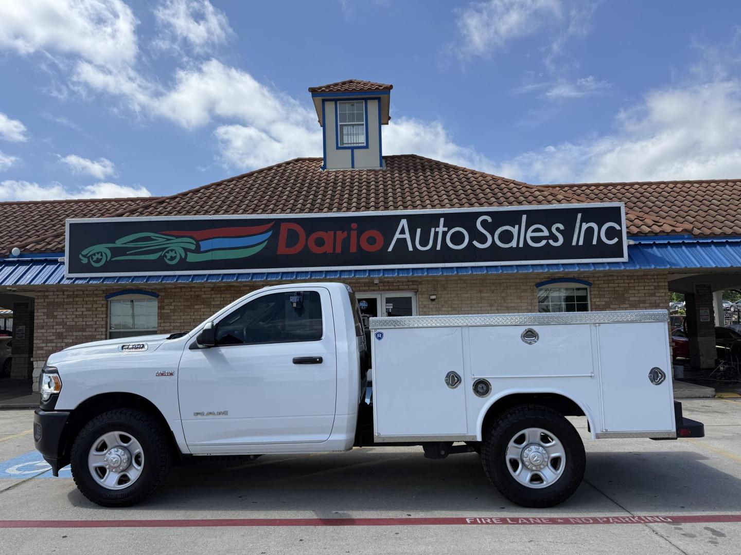 2022 No Data /No Data RAM 2500 (3C7WR4AJ0NG) with an 6.4L L6 engine, 6-Speed Automatic transmission, located at 2401 E Main St., Grand Prairie, TX, 75050, (972) 262-4440, 32.748981, -96.969643 - Photo#5