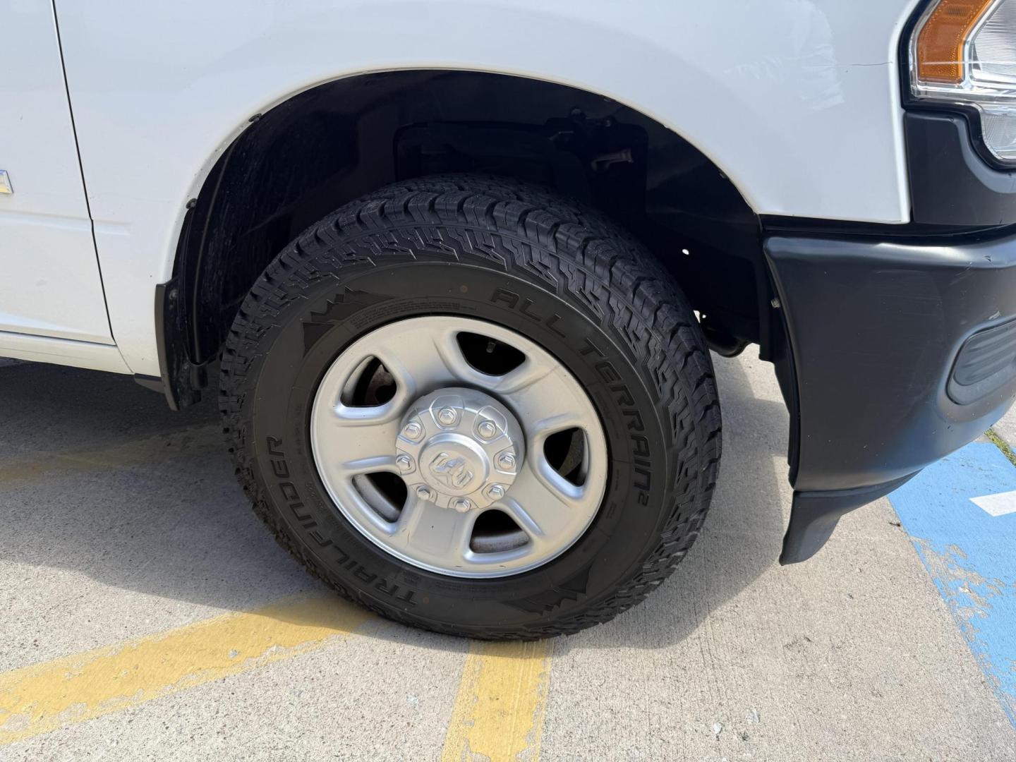 2022 No Data /No Data RAM 2500 (3C7WR4AJ0NG) with an 6.4L L6 engine, 6-Speed Automatic transmission, located at 2401 E Main St., Grand Prairie, TX, 75050, (972) 262-4440, 32.748981, -96.969643 - Photo#15