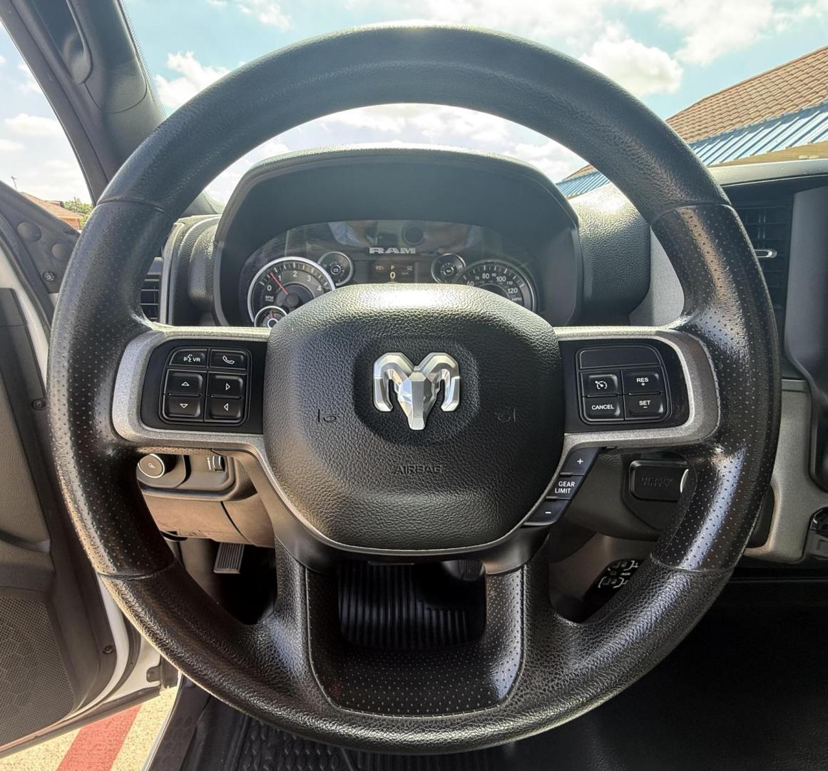 2022 No Data /No Data RAM 2500 (3C7WR4AJ0NG) with an 6.4L L6 engine, 6-Speed Automatic transmission, located at 2401 E Main St., Grand Prairie, TX, 75050, (972) 262-4440, 32.748981, -96.969643 - Photo#20