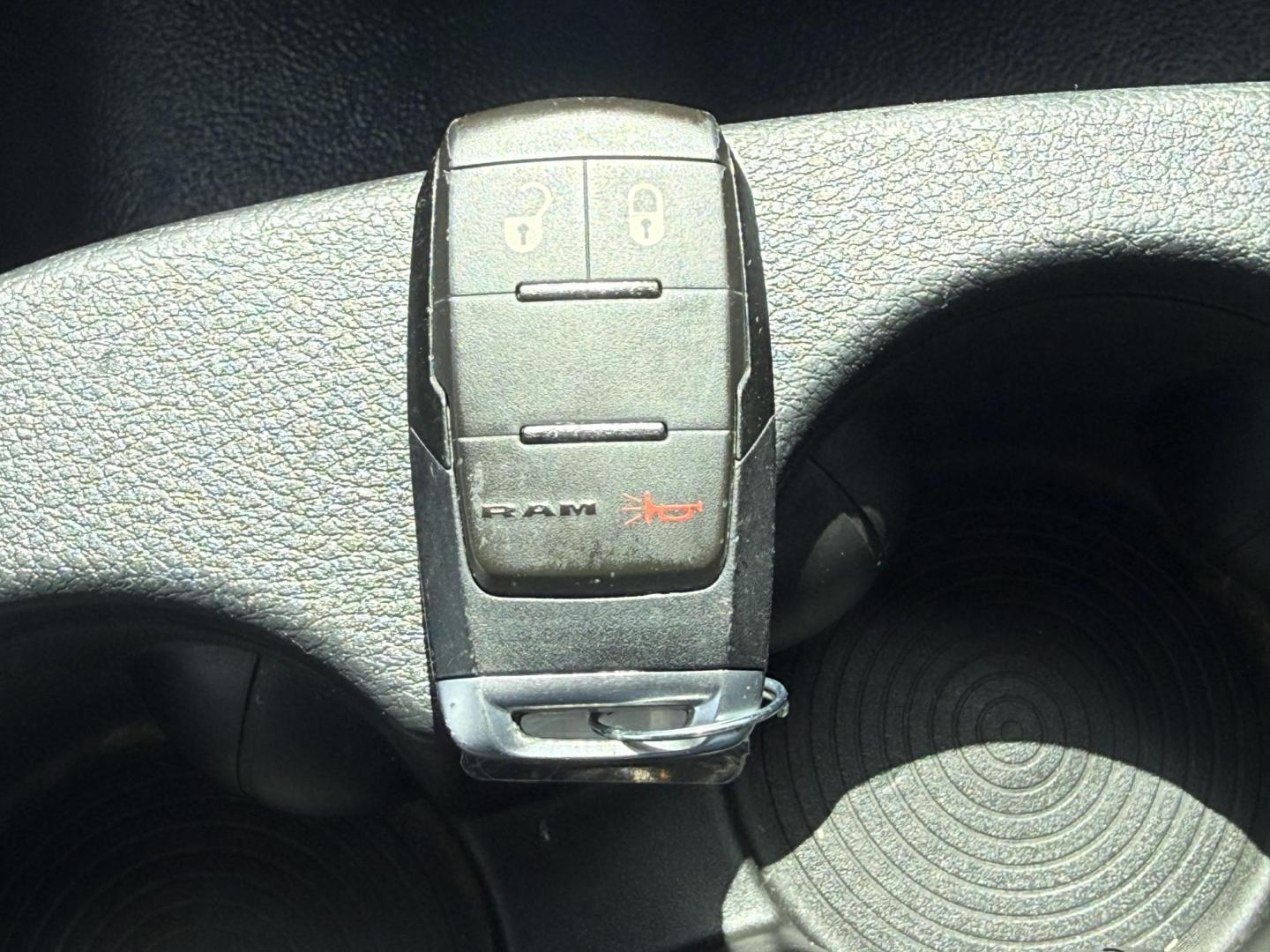 2022 No Data /No Data RAM 2500 (3C7WR4AJ0NG) with an 6.4L L6 engine, 6-Speed Automatic transmission, located at 2401 E Main St., Grand Prairie, TX, 75050, (972) 262-4440, 32.748981, -96.969643 - Photo#21