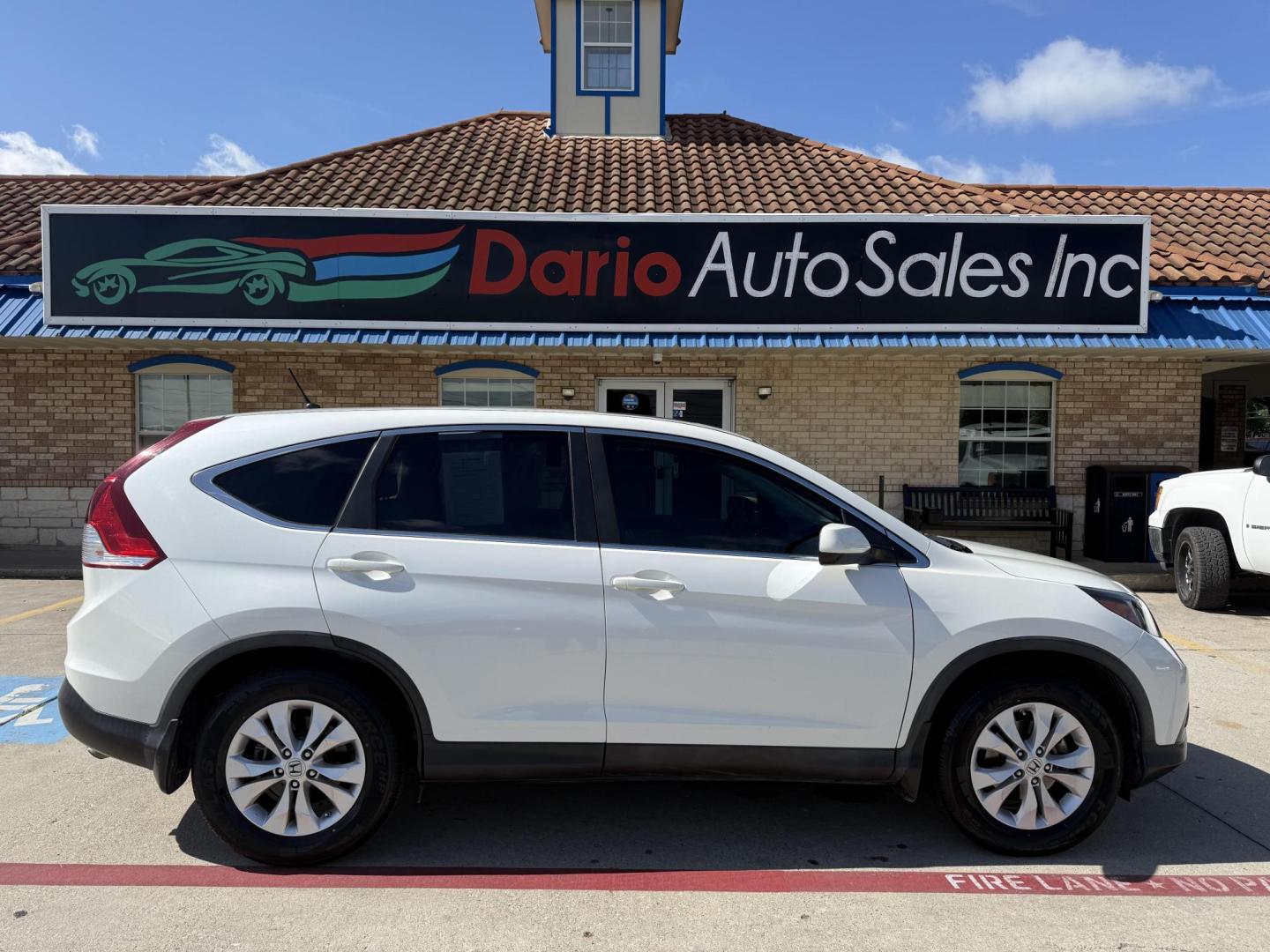 2012 White Diamond Pearl /Beige Cloth Interior Black Cloth Interior Gray Clo Honda CR-V 44641 (5J6RM3H50CL) with an 2.4L L4 DOHC 16V engine, 5-Speed Automatic transmission, located at 2401 E Main St., Grand Prairie, TX, 75050, (972) 262-4440, 32.748981, -96.969643 - Photo#1