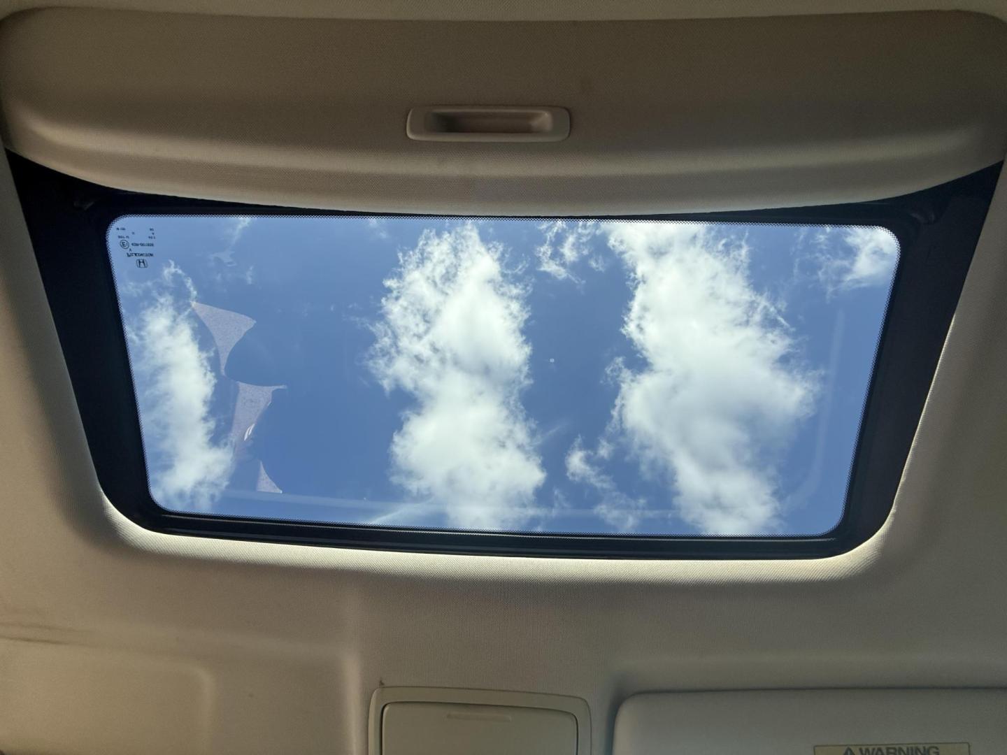 2012 White Diamond Pearl /Beige Cloth Interior Black Cloth Interior Gray Clo Honda CR-V 44641 (5J6RM3H50CL) with an 2.4L L4 DOHC 16V engine, 5-Speed Automatic transmission, located at 2401 E Main St., Grand Prairie, TX, 75050, (972) 262-4440, 32.748981, -96.969643 - Photo#29