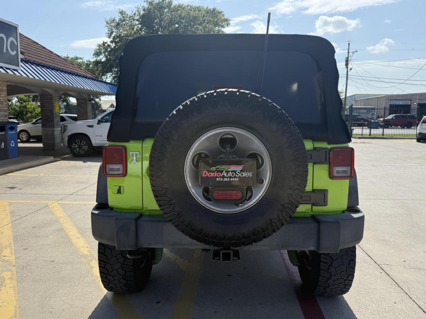 2013 Commando Green /Black Cloth Interior Black Leather Interior Black/ Jeep Wrangler 45733 (1C4BJWFG9DL) with an 3.6L V6 DOHC 24V FFV engine, 5-Speed Automatic6-Speed Manual transmission, located at 2401 E Main St., Grand Prairie, TX, 75050, (972) 262-4440, 32.748981, -96.969643 - Photo#17