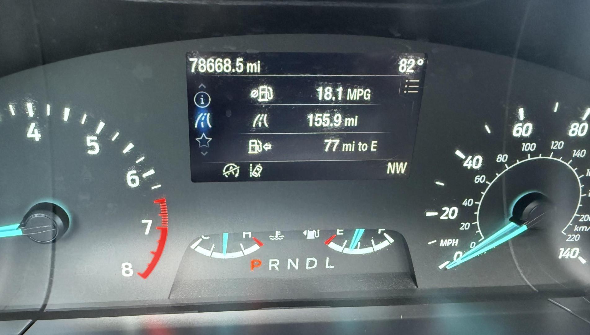 2022 Agate Black Metallic /Sandstone Ebony Ford Escape 77724 (1FMCU0H64NU) with an 1.5L L3 engine, 8-Speed Automatic transmission, located at 2401 E Main St., Grand Prairie, TX, 75050, (972) 262-4440, 32.748981, -96.969643- Photo#6