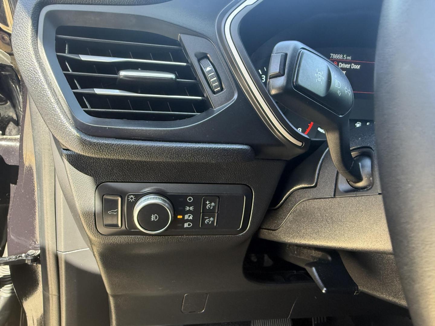 2022 Agate Black Metallic /Sandstone Ebony Ford Escape 77724 (1FMCU0H64NU) with an 1.5L L3 engine, 8-Speed Automatic transmission, located at 2401 E Main St., Grand Prairie, TX, 75050, (972) 262-4440, 32.748981, -96.969643- Photo#11