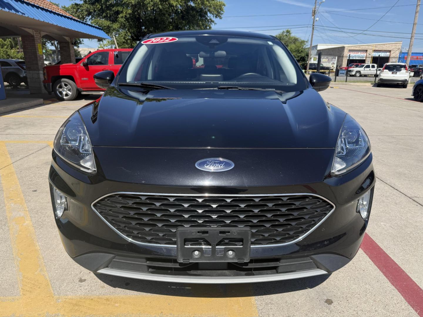 2022 Agate Black Metallic /Sandstone Ebony Ford Escape 77724 (1FMCU0H64NU) with an 1.5L L3 engine, 8-Speed Automatic transmission, located at 2401 E Main St., Grand Prairie, TX, 75050, (972) 262-4440, 32.748981, -96.969643- Photo#12