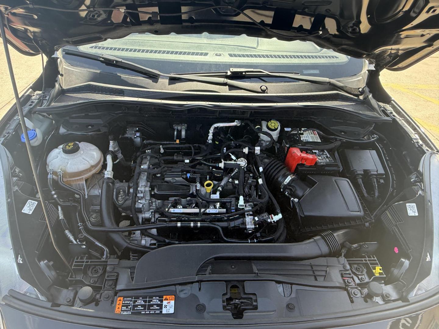 2022 Agate Black Metallic /Sandstone Ebony Ford Escape 77724 (1FMCU0H64NU) with an 1.5L L3 engine, 8-Speed Automatic transmission, located at 2401 E Main St., Grand Prairie, TX, 75050, (972) 262-4440, 32.748981, -96.969643- Photo#14