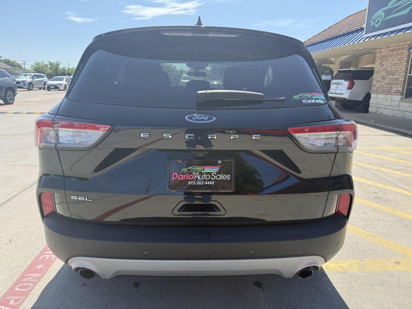 2022 Agate Black Metallic /Sandstone Ebony Ford Escape 77724 (1FMCU0H64NU) with an 1.5L L3 engine, 8-Speed Automatic transmission, located at 2401 E Main St., Grand Prairie, TX, 75050, (972) 262-4440, 32.748981, -96.969643- Photo#18