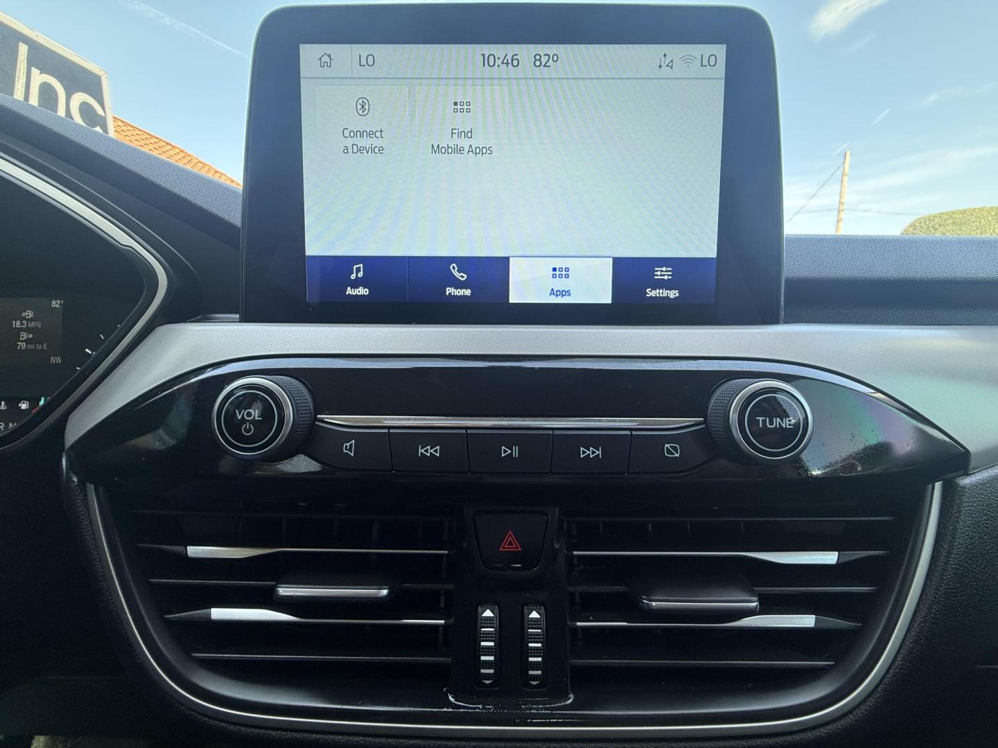 2022 Agate Black Metallic /Sandstone Ebony Ford Escape 77724 (1FMCU0H64NU) with an 1.5L L3 engine, 8-Speed Automatic transmission, located at 2401 E Main St., Grand Prairie, TX, 75050, (972) 262-4440, 32.748981, -96.969643- Photo#29