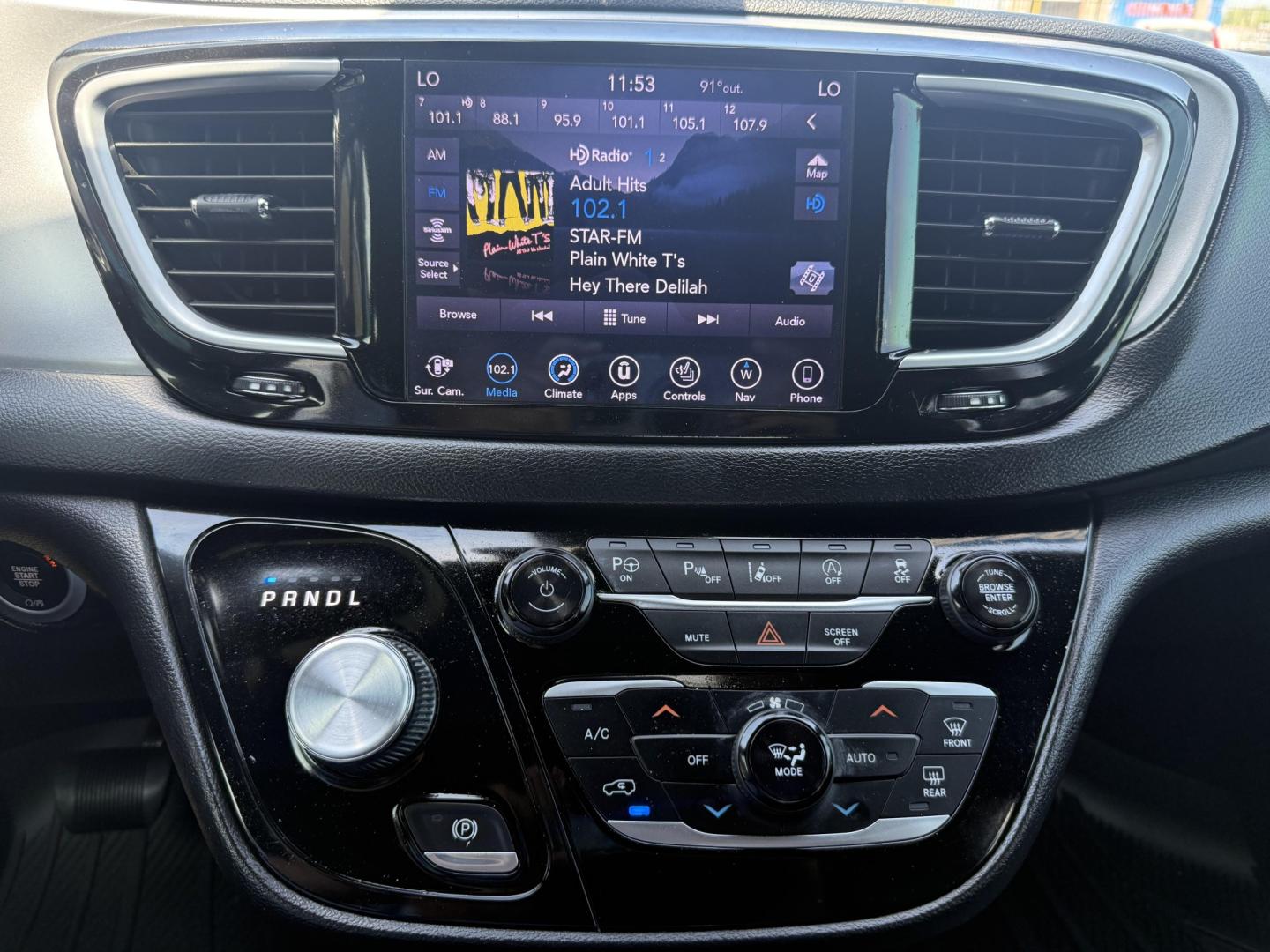 2019 Brilliant Black Crystal Pearl Coat /Black/Alloy, leather Black/Light Diesel Gray, leat Chrysler Pacifica 63940 (2C4RC1EG3KR) with an 3.6L V6 DOHC 24V engine, 9-Speed Automatic transmission, located at 2401 E Main St., Grand Prairie, TX, 75050, (972) 262-4440, 32.748981, -96.969643- Photo#27