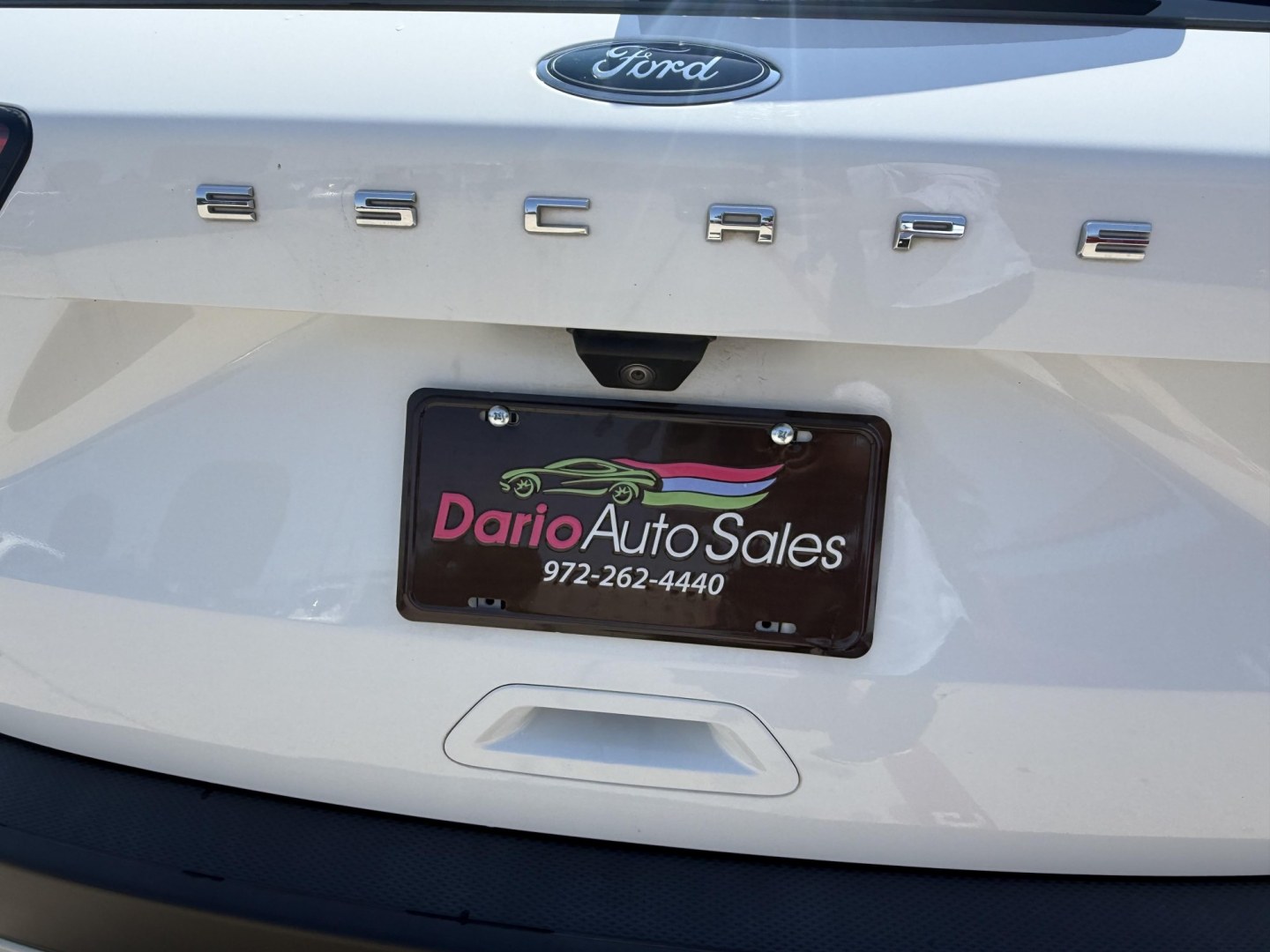 2020 Oxford White /Dark Earth Gray, premium cloth Sandstone, premium Ford Escape 70020 (1FMCU0G62LU) with an 1.5L L3 engine, 8-Speed Automatic transmission, located at 2401 E Main St., Grand Prairie, TX, 75050, (972) 262-4440, 32.748981, -96.969643- Photo#10