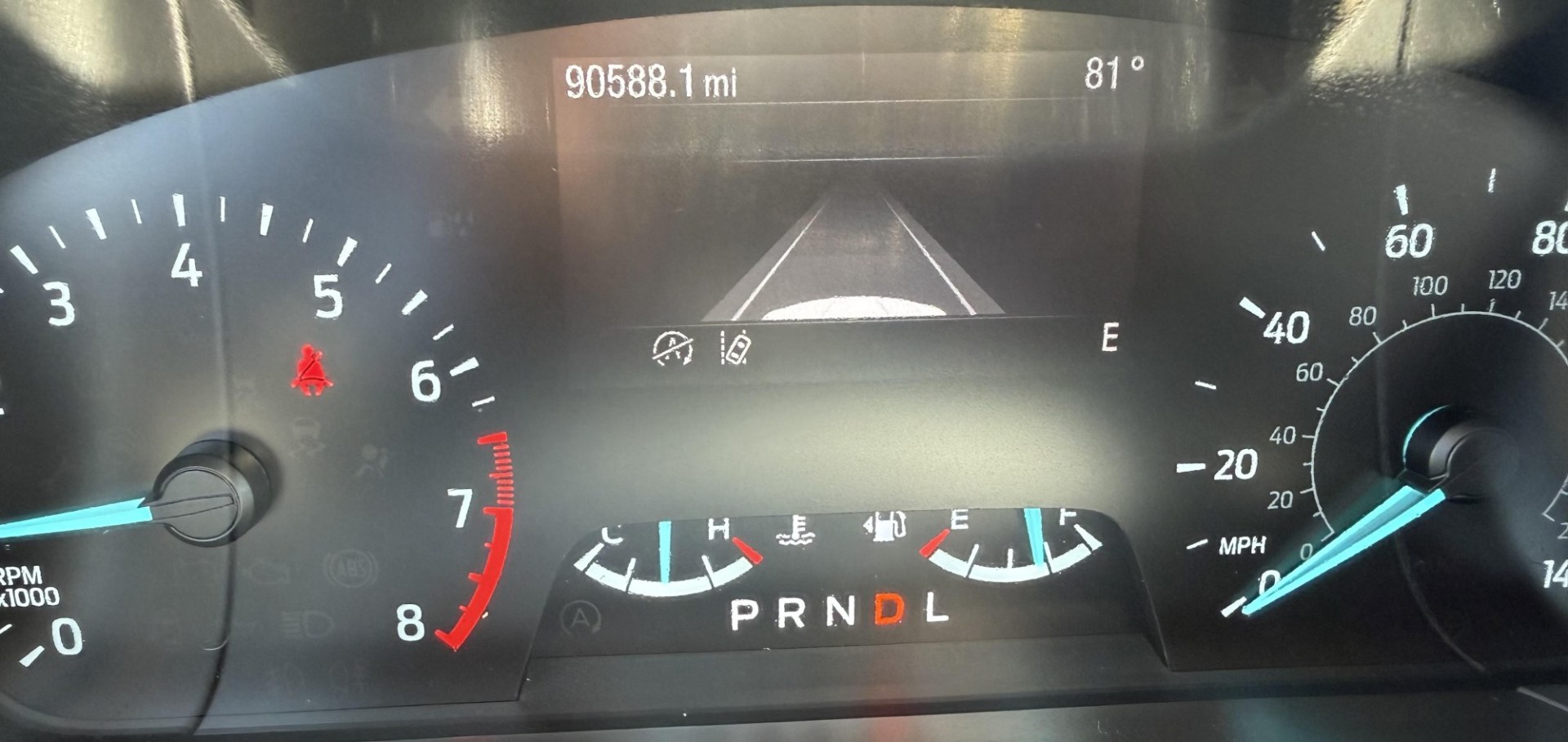 2020 Oxford White /Dark Earth Gray, premium cloth Sandstone, premium Ford Escape 70020 (1FMCU0G62LU) with an 1.5L L3 engine, 8-Speed Automatic transmission, located at 2401 E Main St., Grand Prairie, TX, 75050, (972) 262-4440, 32.748981, -96.969643- Photo#23