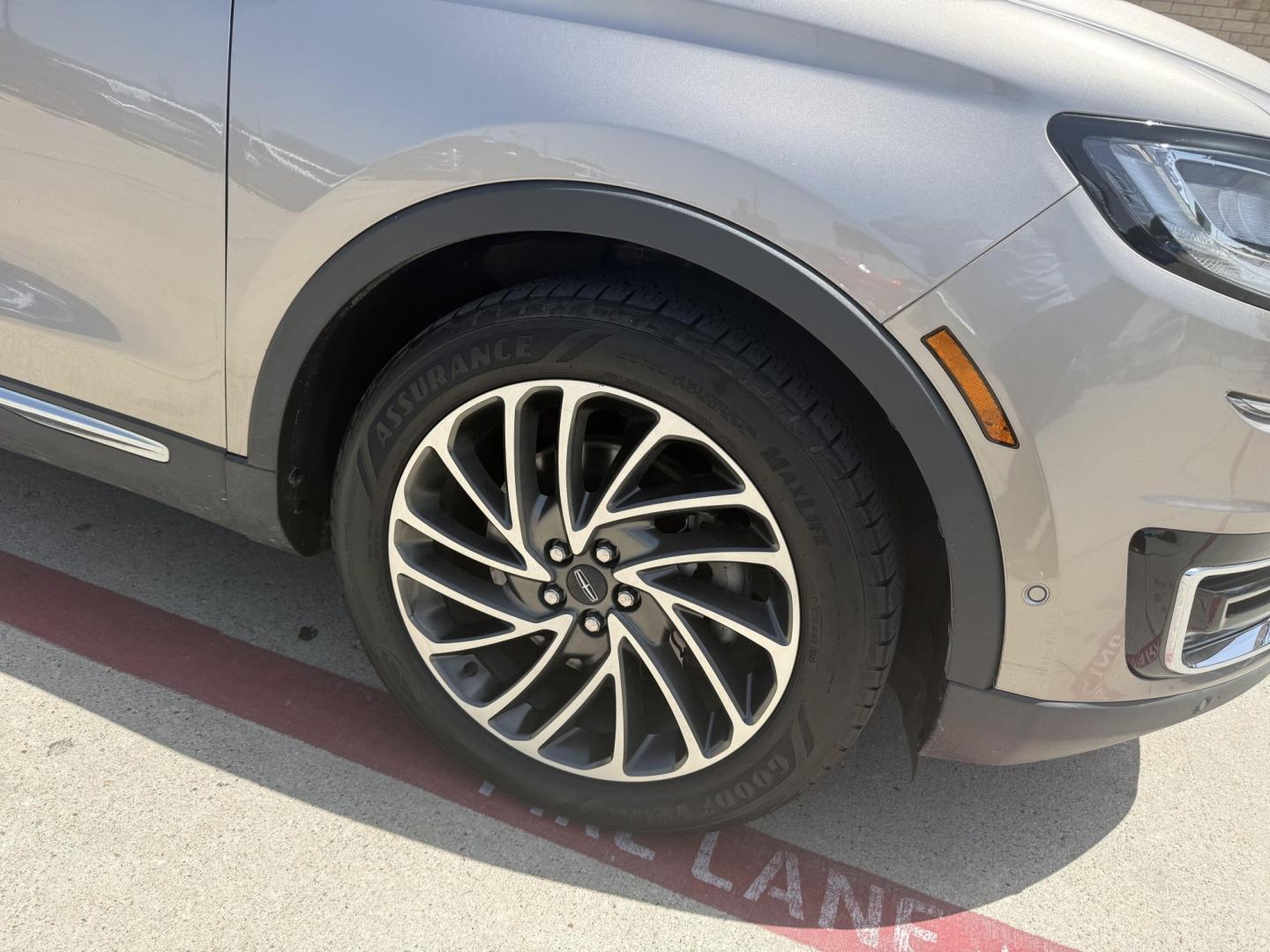 2020 Iced Mocha Metallic /Cappuccino, premium leather Coffee, premium leathe Lincoln Nautilus 72260 (2LMPJ6K96LB) with an 2.0L L4 DOHC 16V engine, 6-Speed Automatic transmission, located at 2401 E Main St., Grand Prairie, TX, 75050, (972) 262-4440, 32.748981, -96.969643- Photo#11