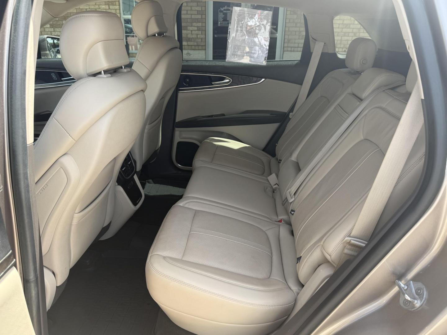 2020 Iced Mocha Metallic /Cappuccino, premium leather Coffee, premium leathe Lincoln Nautilus 72260 (2LMPJ6K96LB) with an 2.0L L4 DOHC 16V engine, 6-Speed Automatic transmission, located at 2401 E Main St., Grand Prairie, TX, 75050, (972) 262-4440, 32.748981, -96.969643- Photo#13