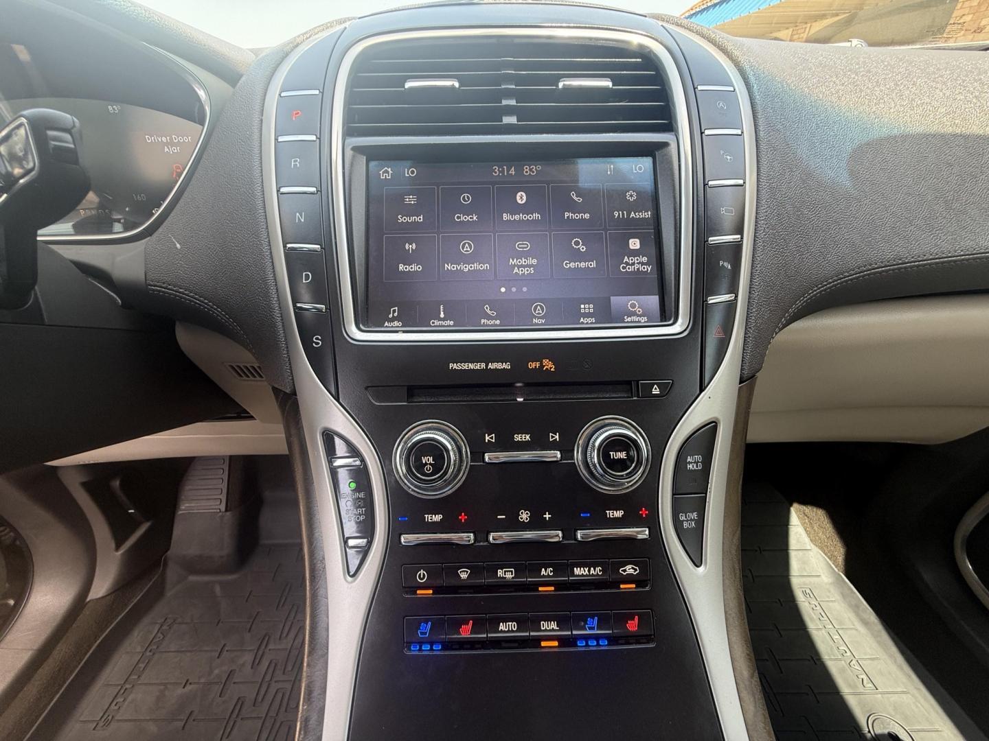 2020 Iced Mocha Metallic /Cappuccino, premium leather Coffee, premium leathe Lincoln Nautilus 72260 (2LMPJ6K96LB) with an 2.0L L4 DOHC 16V engine, 6-Speed Automatic transmission, located at 2401 E Main St., Grand Prairie, TX, 75050, (972) 262-4440, 32.748981, -96.969643- Photo#15