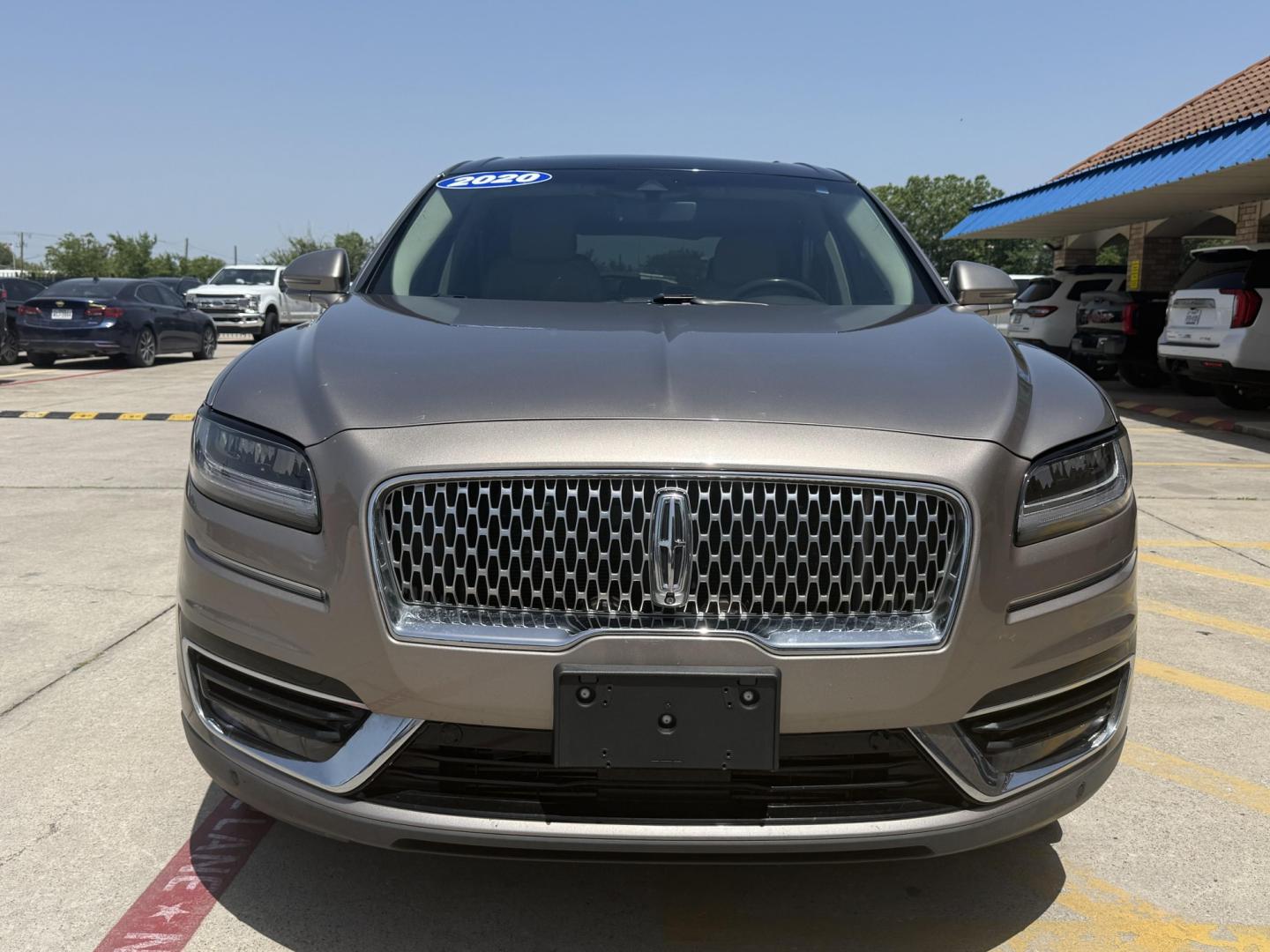 2020 Iced Mocha Metallic /Cappuccino, premium leather Coffee, premium leathe Lincoln Nautilus 72260 (2LMPJ6K96LB) with an 2.0L L4 DOHC 16V engine, 6-Speed Automatic transmission, located at 2401 E Main St., Grand Prairie, TX, 75050, (972) 262-4440, 32.748981, -96.969643- Photo#17