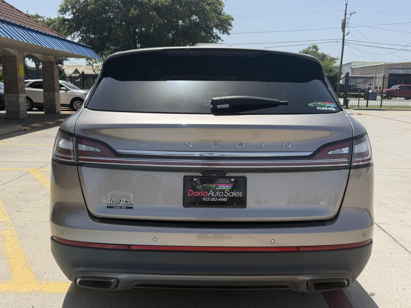 2020 Iced Mocha Metallic /Cappuccino, premium leather Coffee, premium leathe Lincoln Nautilus 72260 (2LMPJ6K96LB) with an 2.0L L4 DOHC 16V engine, 6-Speed Automatic transmission, located at 2401 E Main St., Grand Prairie, TX, 75050, (972) 262-4440, 32.748981, -96.969643- Photo#28