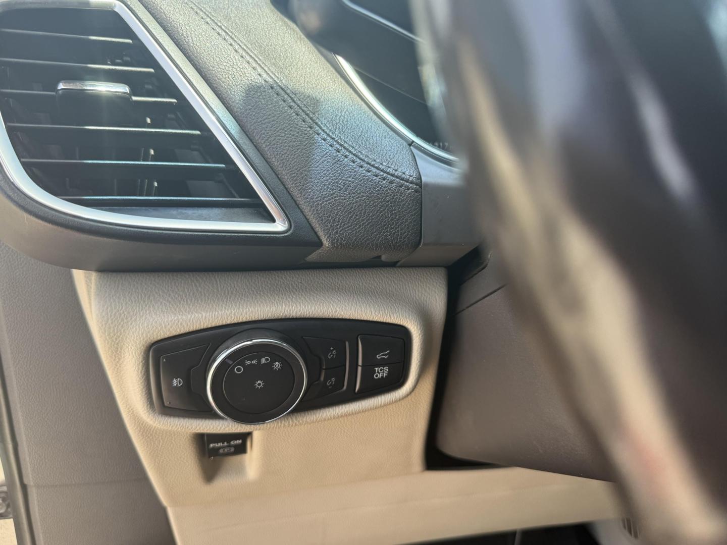 2020 Iced Mocha Metallic /Cappuccino, premium leather Coffee, premium leathe Lincoln Nautilus 72260 (2LMPJ6K96LB) with an 2.0L L4 DOHC 16V engine, 6-Speed Automatic transmission, located at 2401 E Main St., Grand Prairie, TX, 75050, (972) 262-4440, 32.748981, -96.969643- Photo#34