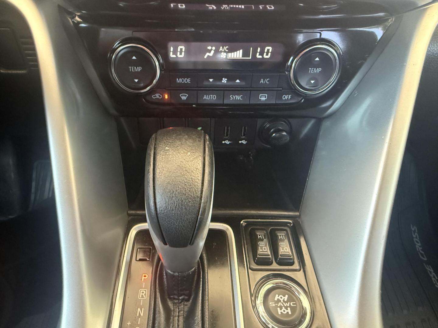 2018 Tarmac Black Metallic /Black, premium cloth Gray, premium cloth Mitsubishi Eclipse Cross 61264 (JA4AT5AA4JZ) with an 1.5L L4 DOHC 16V engine, Continuously Variable Transmission transmission, located at 2401 E Main St., Grand Prairie, TX, 75050, (972) 262-4440, 32.748981, -96.969643- Photo#15