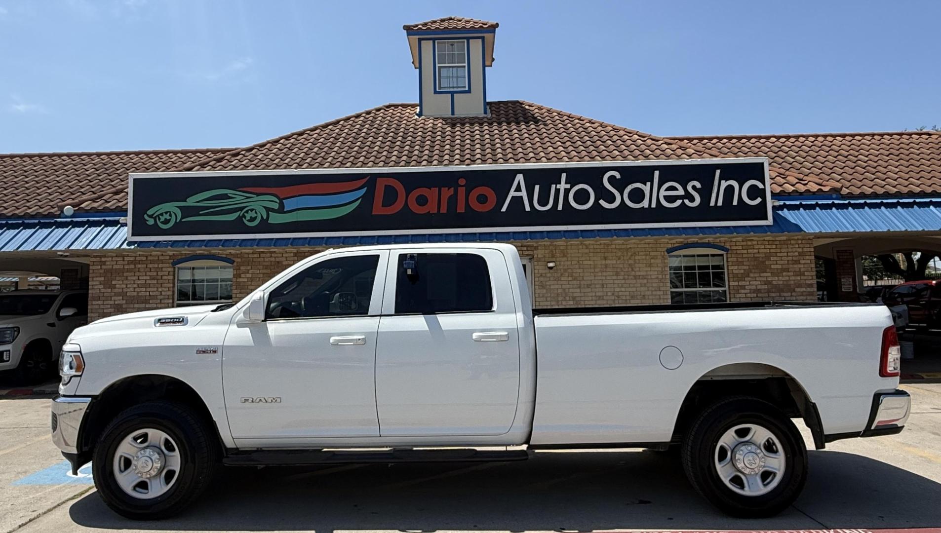 2022 Bright White Clear Coat /Black Black/Diesel Gray RAM 3500 77979 (3C63R3GJXNG) with an 6.4L V8 OHV 16V engine, 6-Speed Automatic transmission, located at 2401 E Main St., Grand Prairie, TX, 75050, (972) 262-4440, 32.748981, -96.969643- Photo#3