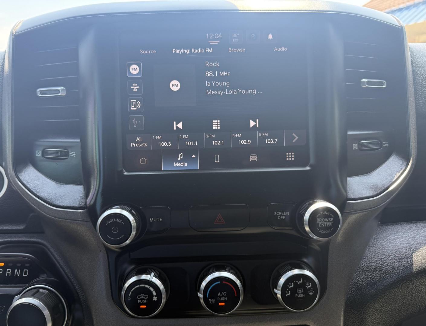 2022 Bright White Clear Coat /Black Black/Diesel Gray RAM 3500 77979 (3C63R3GJXNG) with an 6.4L V8 OHV 16V engine, 6-Speed Automatic transmission, located at 2401 E Main St., Grand Prairie, TX, 75050, (972) 262-4440, 32.748981, -96.969643- Photo#4