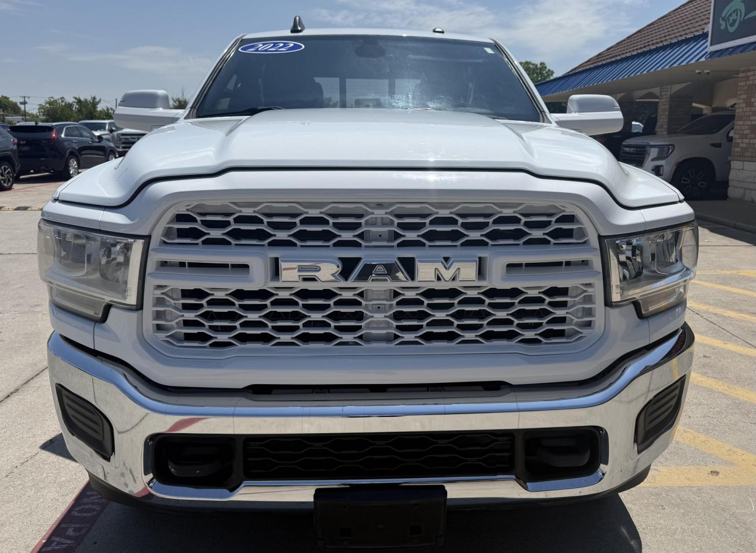 2022 Bright White Clear Coat /Black Black/Diesel Gray RAM 3500 77979 (3C63R3GJXNG) with an 6.4L V8 OHV 16V engine, 6-Speed Automatic transmission, located at 2401 E Main St., Grand Prairie, TX, 75050, (972) 262-4440, 32.748981, -96.969643- Photo#6