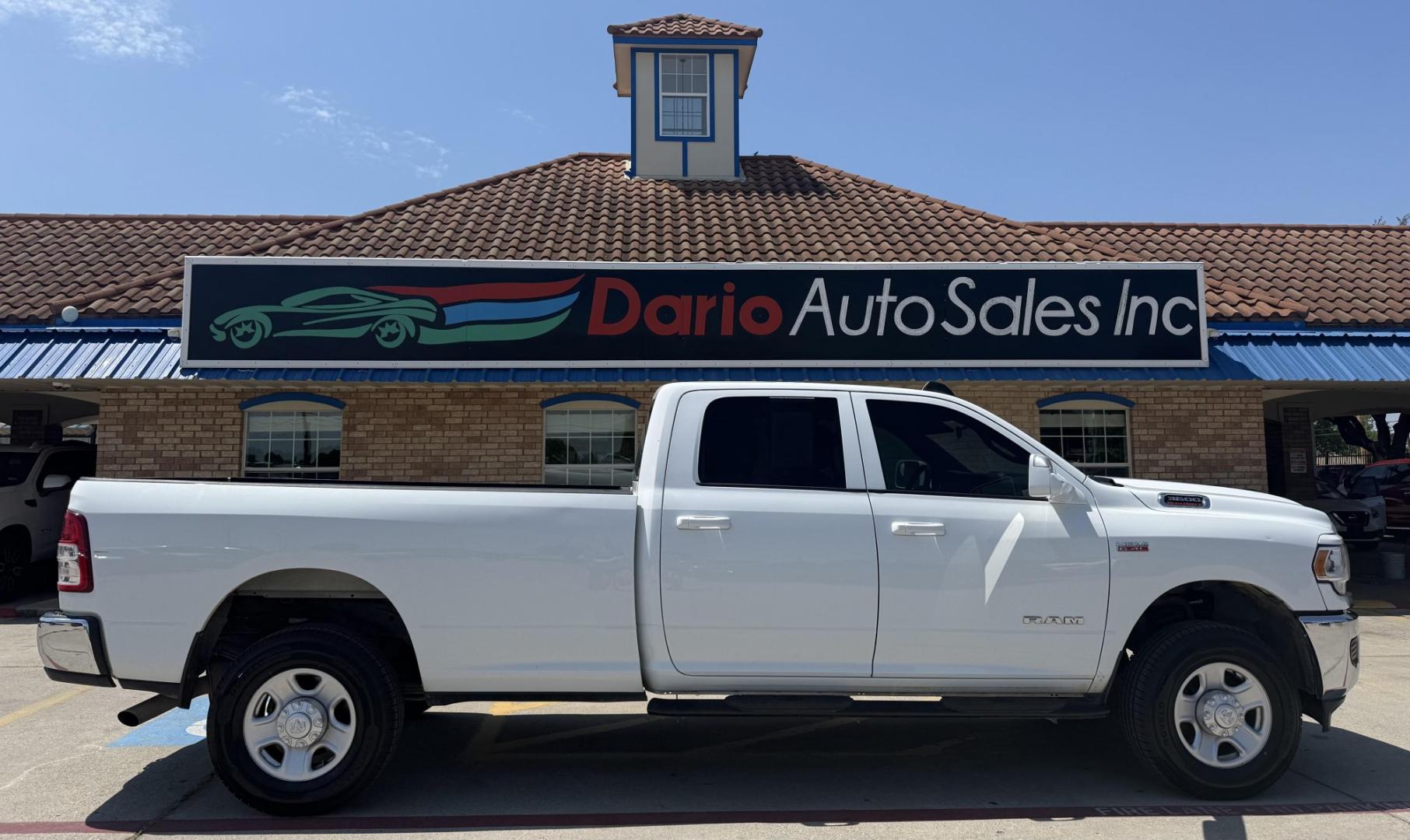 2022 Bright White Clear Coat /Black Black/Diesel Gray RAM 3500 77979 (3C63R3GJXNG) with an 6.4L V8 OHV 16V engine, 6-Speed Automatic transmission, located at 2401 E Main St., Grand Prairie, TX, 75050, (972) 262-4440, 32.748981, -96.969643- Photo#8