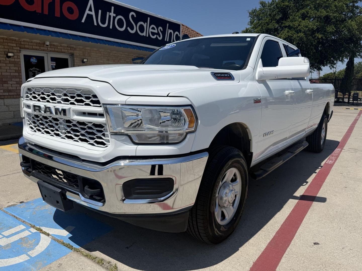 2022 Bright White Clear Coat /Black Black/Diesel Gray RAM 3500 77979 (3C63R3GJXNG) with an 6.4L V8 OHV 16V engine, 6-Speed Automatic transmission, located at 2401 E Main St., Grand Prairie, TX, 75050, (972) 262-4440, 32.748981, -96.969643- Photo#28