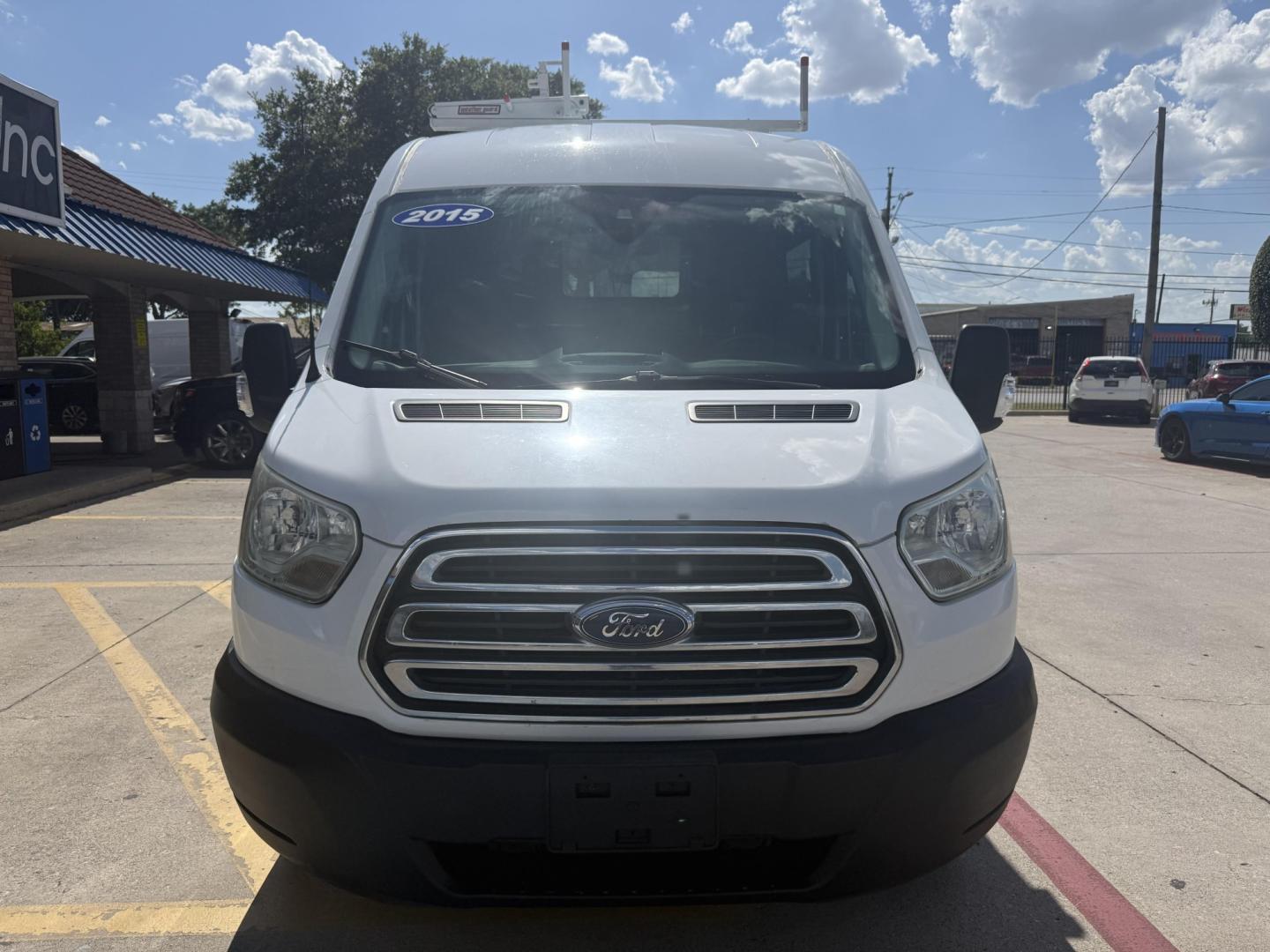 2015 Oxford White /Charcoal Pewter Pewter Ford Transit 49474 (1FDZK1CM6FK) with an 3.7L V6 DOHC 24V engine, 6-Speed Automatic transmission, located at 2401 E Main St., Grand Prairie, TX, 75050, (972) 262-4440, 32.748981, -96.969643- Photo#3