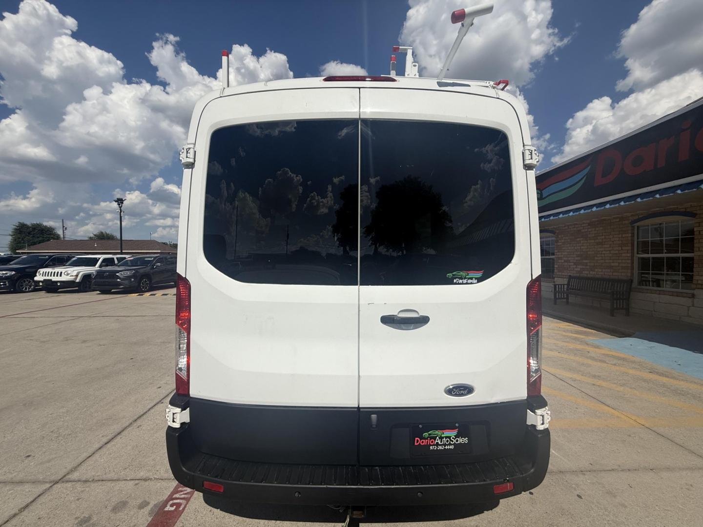 2015 Oxford White /Charcoal Pewter Pewter Ford Transit 49474 (1FDZK1CM6FK) with an 3.7L V6 DOHC 24V engine, 6-Speed Automatic transmission, located at 2401 E Main St., Grand Prairie, TX, 75050, (972) 262-4440, 32.748981, -96.969643- Photo#4