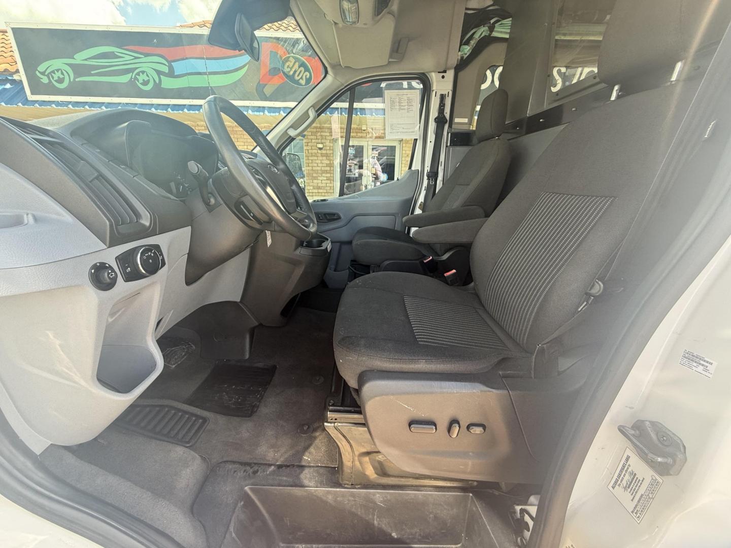 2015 Oxford White /Charcoal Pewter Pewter Ford Transit 49474 (1FDZK1CM6FK) with an 3.7L V6 DOHC 24V engine, 6-Speed Automatic transmission, located at 2401 E Main St., Grand Prairie, TX, 75050, (972) 262-4440, 32.748981, -96.969643- Photo#9