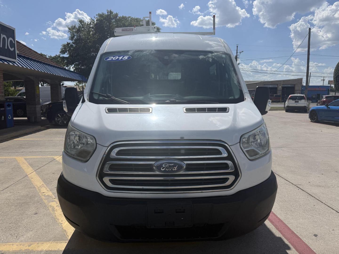 2015 Oxford White /Charcoal Pewter Pewter Ford Transit 49474 (1FDZK1CM6FK) with an 3.7L V6 DOHC 24V engine, 6-Speed Automatic transmission, located at 2401 E Main St., Grand Prairie, TX, 75050, (972) 262-4440, 32.748981, -96.969643- Photo#14